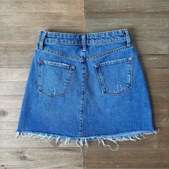 UO BDG Distressed Denim Mini Skirt - Picture 4 of 8